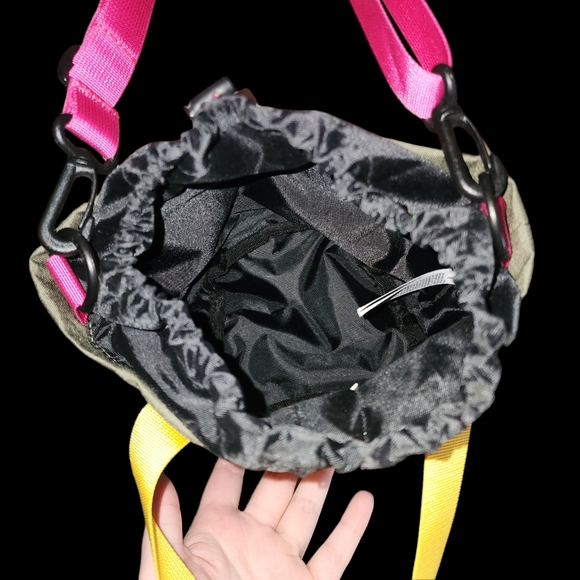 Vans 66 Supply Crossbody Bag (Grape Leaf) Olive Green Bucket Bag Casual Canvas - Picture 6 of 6